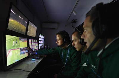 クラブワールドカップで使われたビデオ判定はスポーツを変えるか？