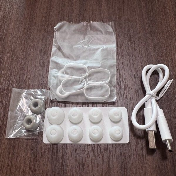 earfun_items.jpeg Earfun items