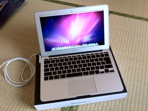 MacBookAir_2010_Main.JPG MacBookAir 2010 Main